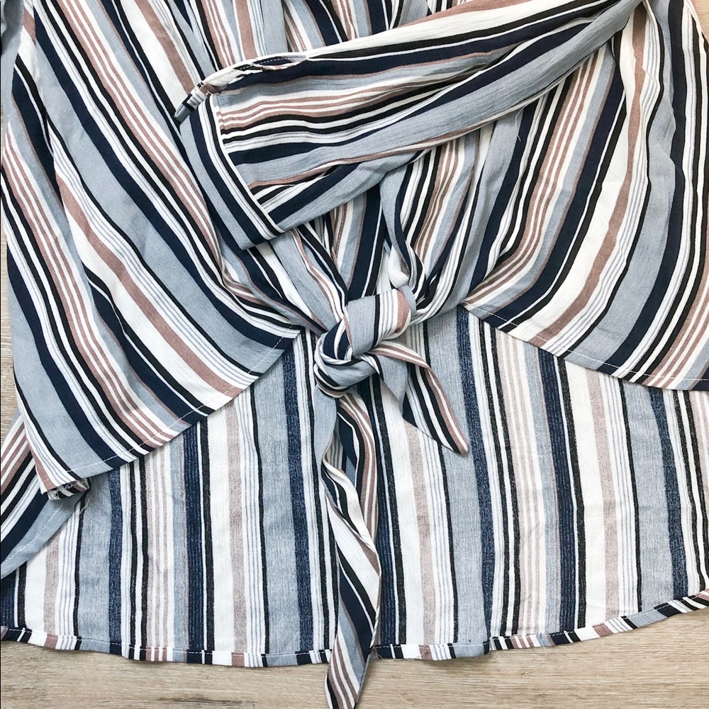 💙ODDY Striped Button Down - Picture 4 of 7